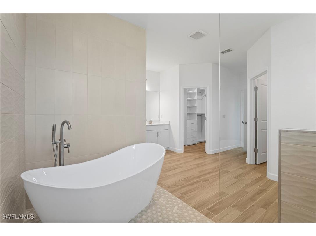 1779 Hagen Court Naples FL 34120 225081191 image14