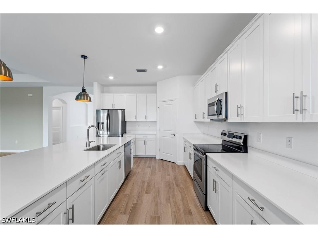 1779 Hagen Court Naples FL 34120 226018368 image4