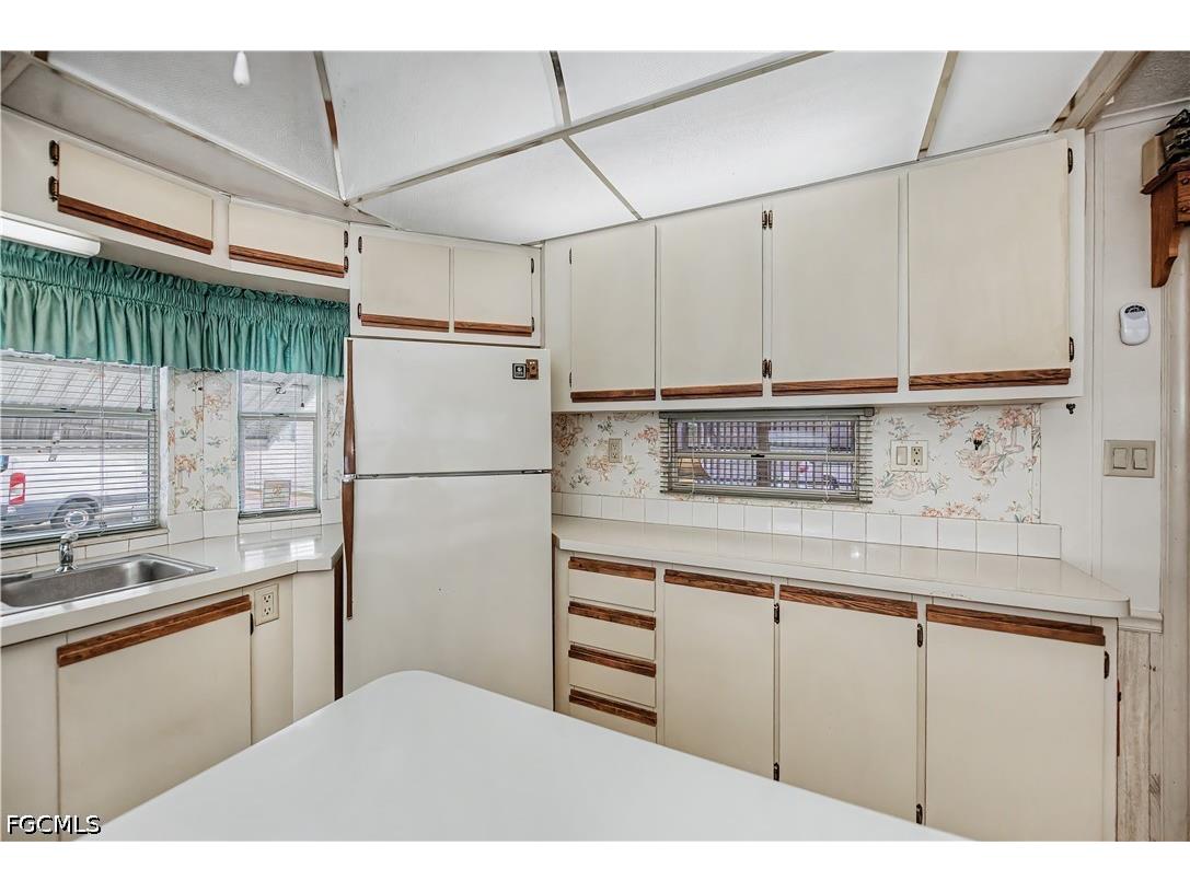 178 Caravan Circle North Fort Myers FL 33903 2026021678 image14