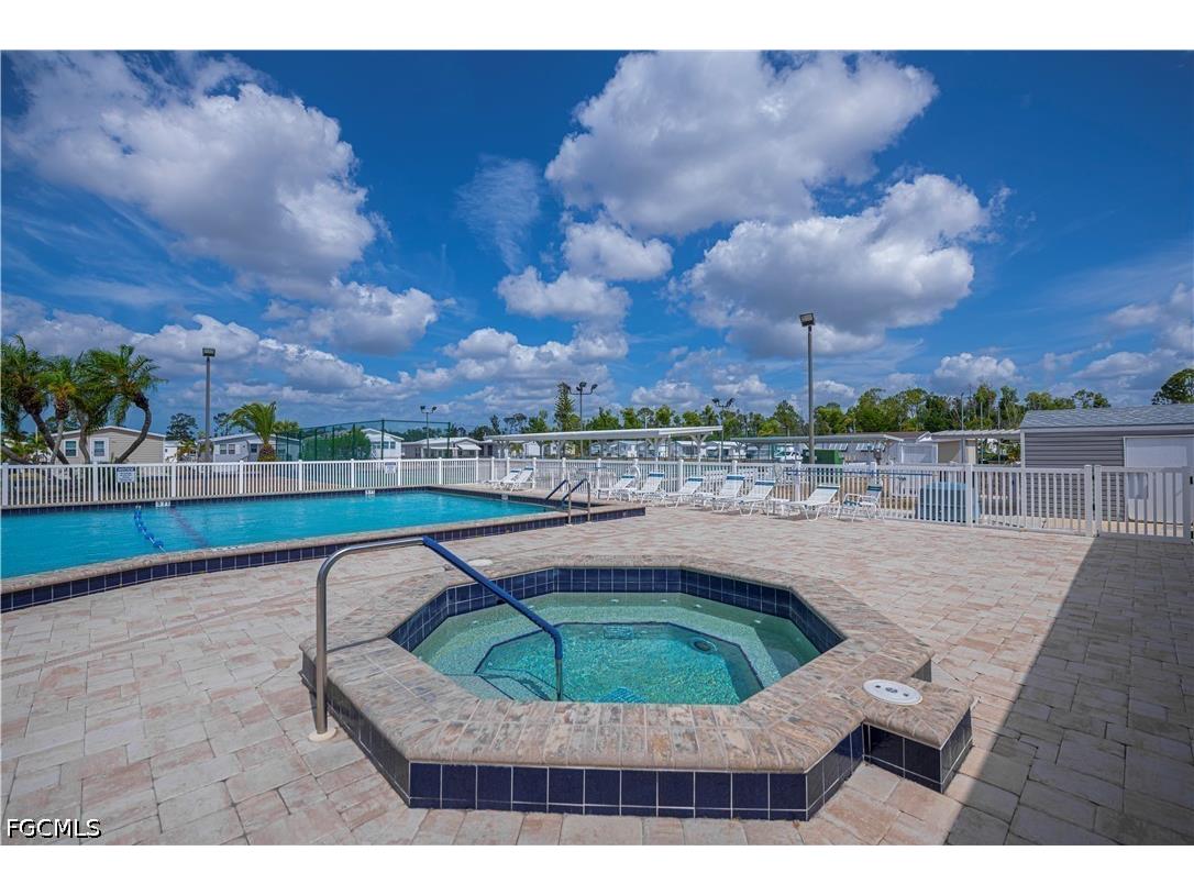 178 Caravan Circle North Fort Myers FL 33903 2026021678 image34