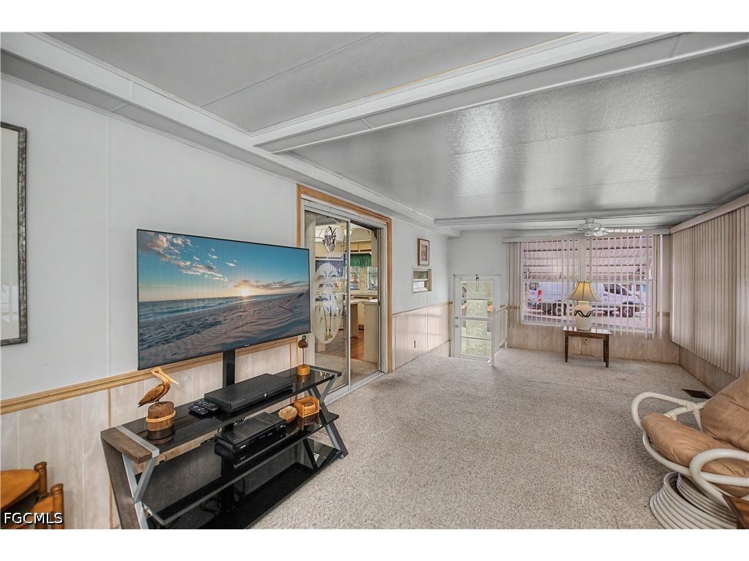 178 Caravan Circle North Fort Myers FL 33903 2026021678 image9