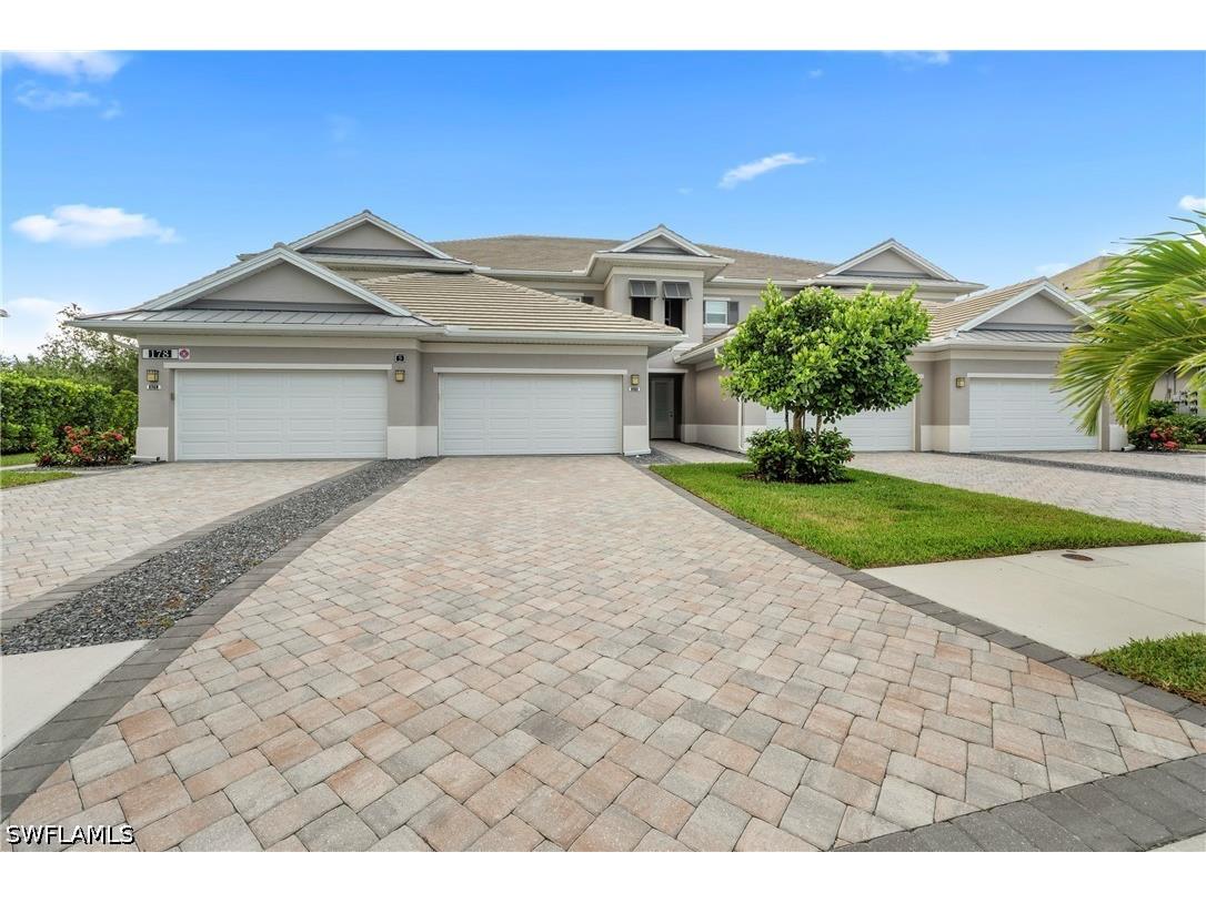 178 Indies Drive E #201 Naples FL 34114 226024447 image2