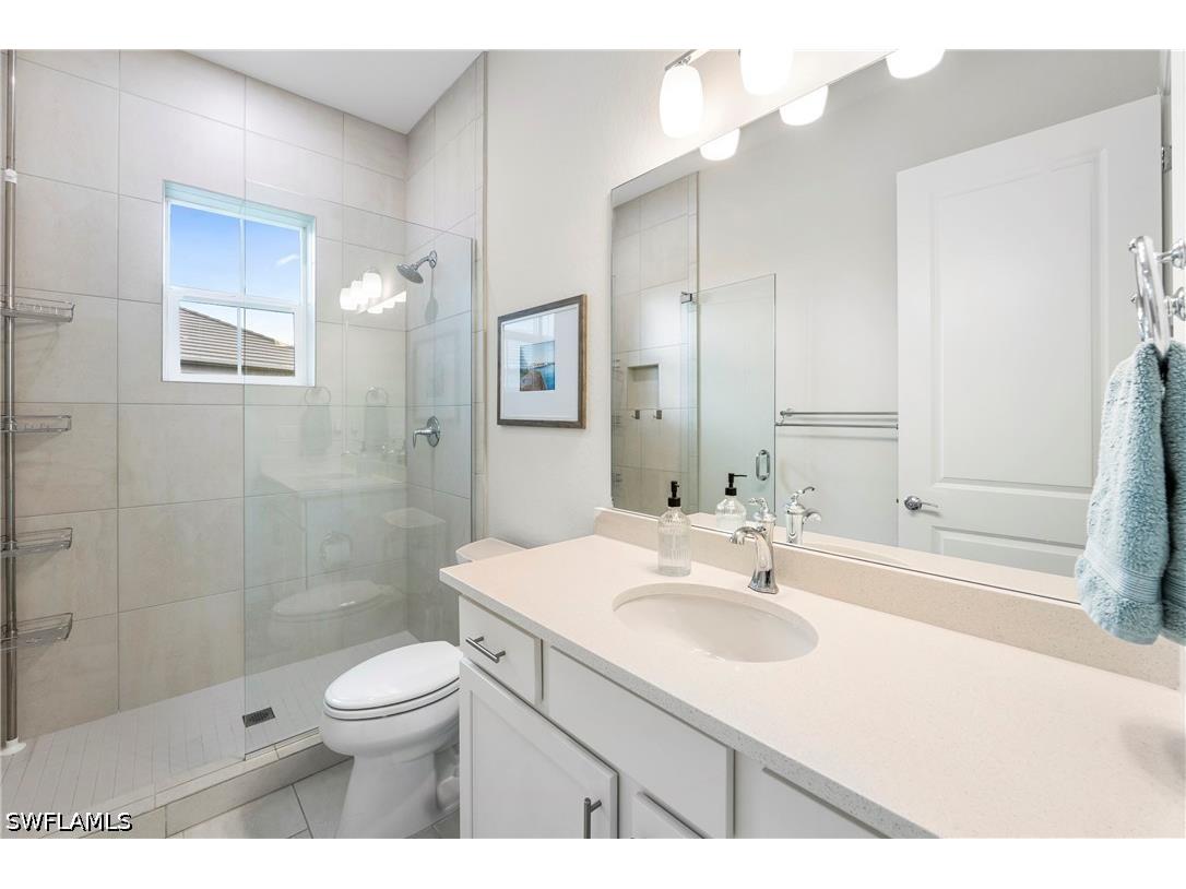 178 Indies Drive E #201 Naples FL 34114 226024447 image27