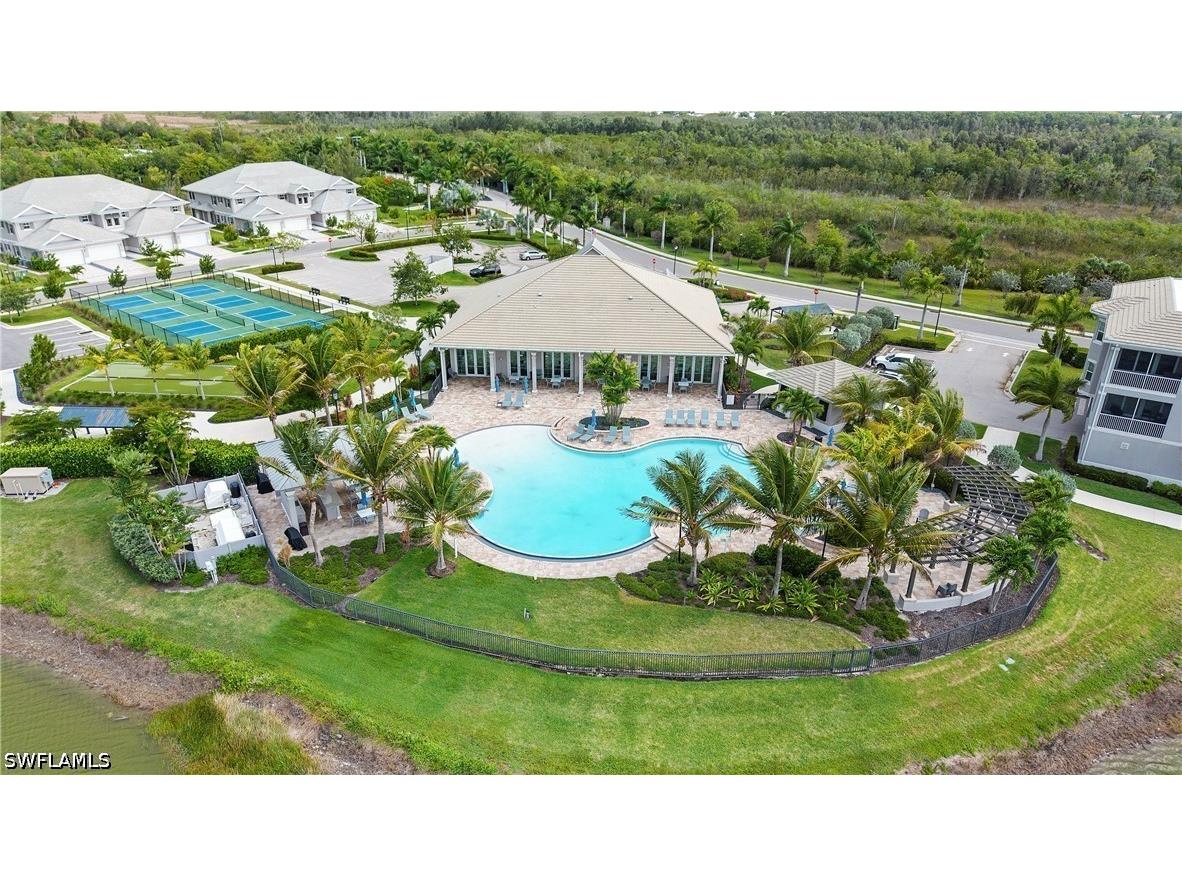 178 Indies Drive E #201 Naples FL 34114 226024447 image3