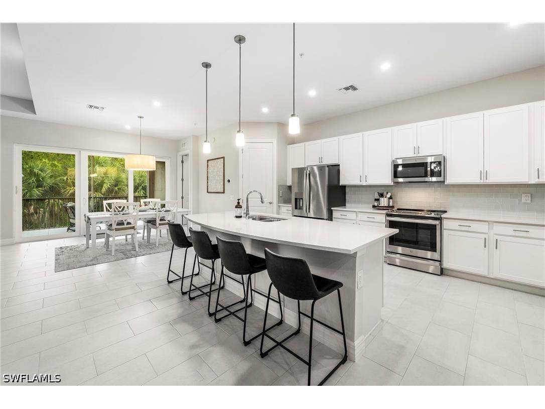 178 Indies Drive E #201 Naples FL 34114 226024447 image6