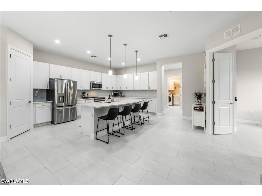 178 Indies Drive E #201 Naples FL 34114 226024447 image8