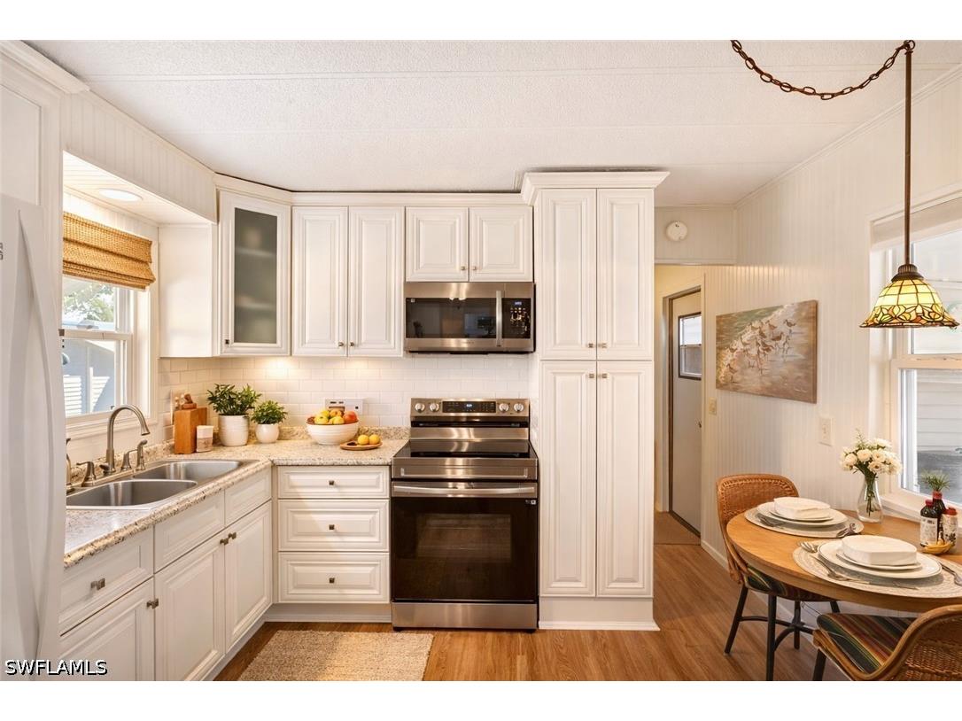 178 Overland Trail North Fort Myers FL 33917 226020352 image1