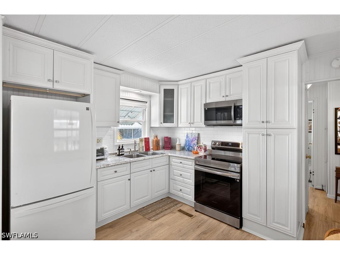 178 Overland Trail North Fort Myers FL 33917 226020352 image14