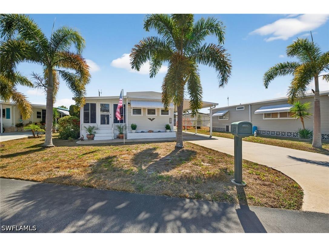 178 Overland Trail North Fort Myers FL 33917 226020352 image2