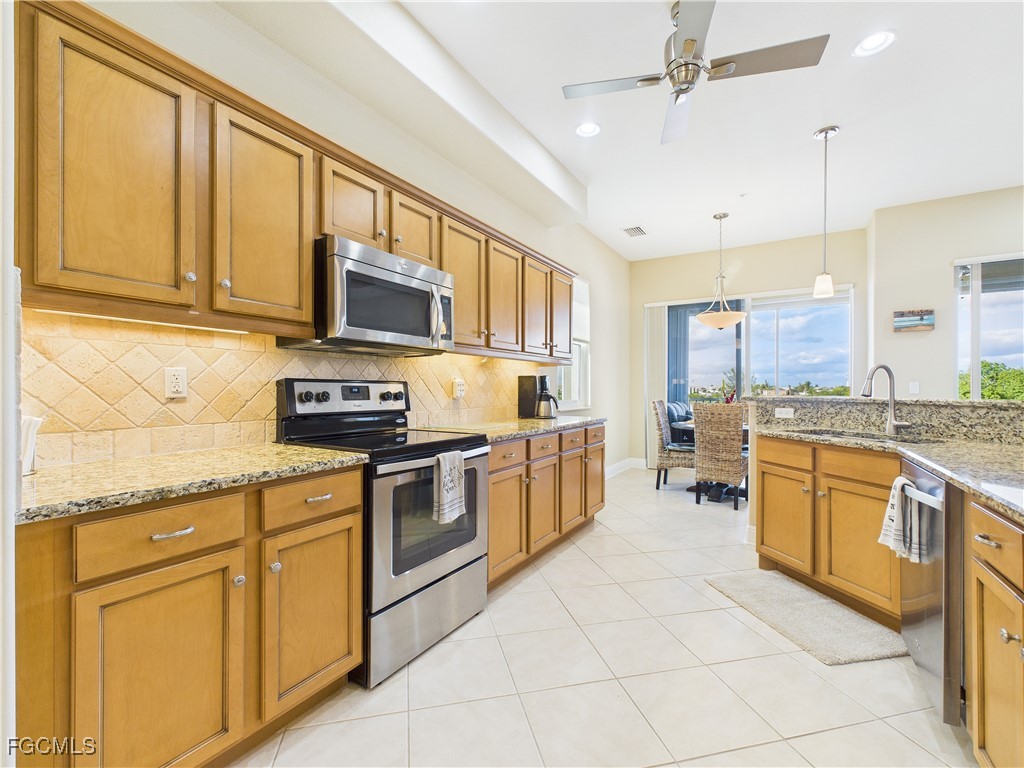 178 Shadroe Cove Circle #903 Cape Coral FL 33991 2025025945 image17