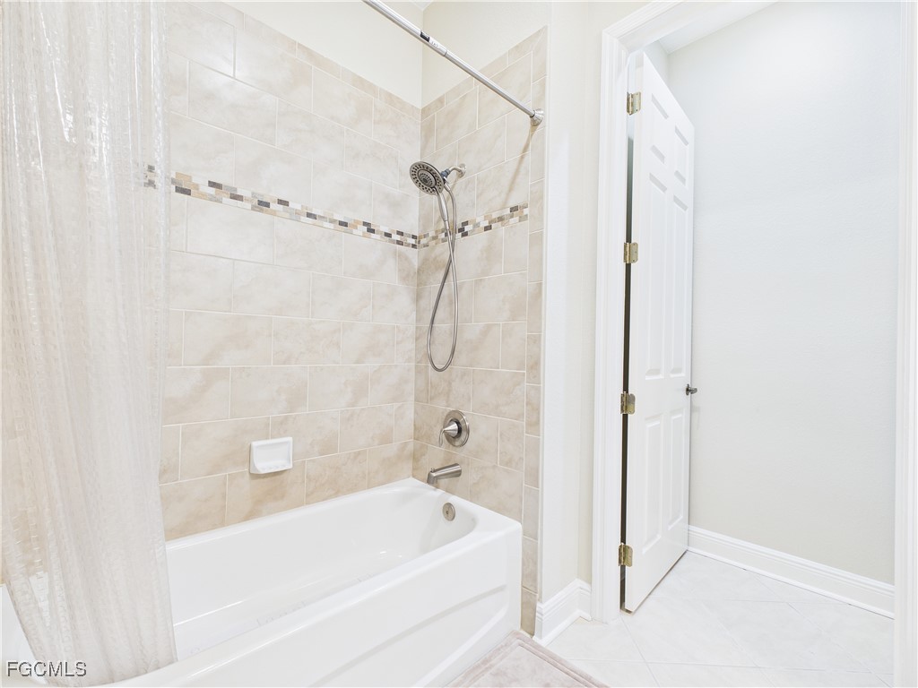 178 Shadroe Cove Circle #903 Cape Coral FL 33991 2025025945 image34