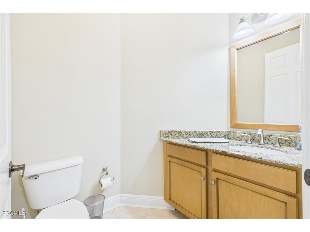 178 Shadroe Cove Circle #903 Cape Coral FL 33991 2025025945 image37