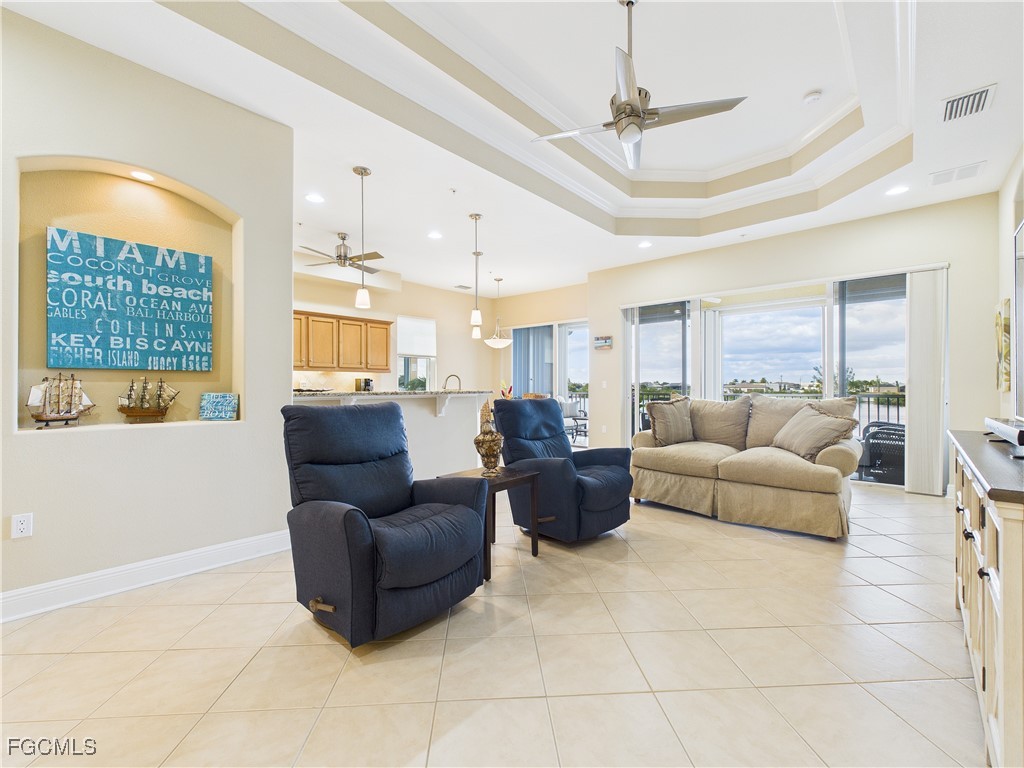 178 Shadroe Cove Circle #903 Cape Coral FL 33991 2025025945 image8