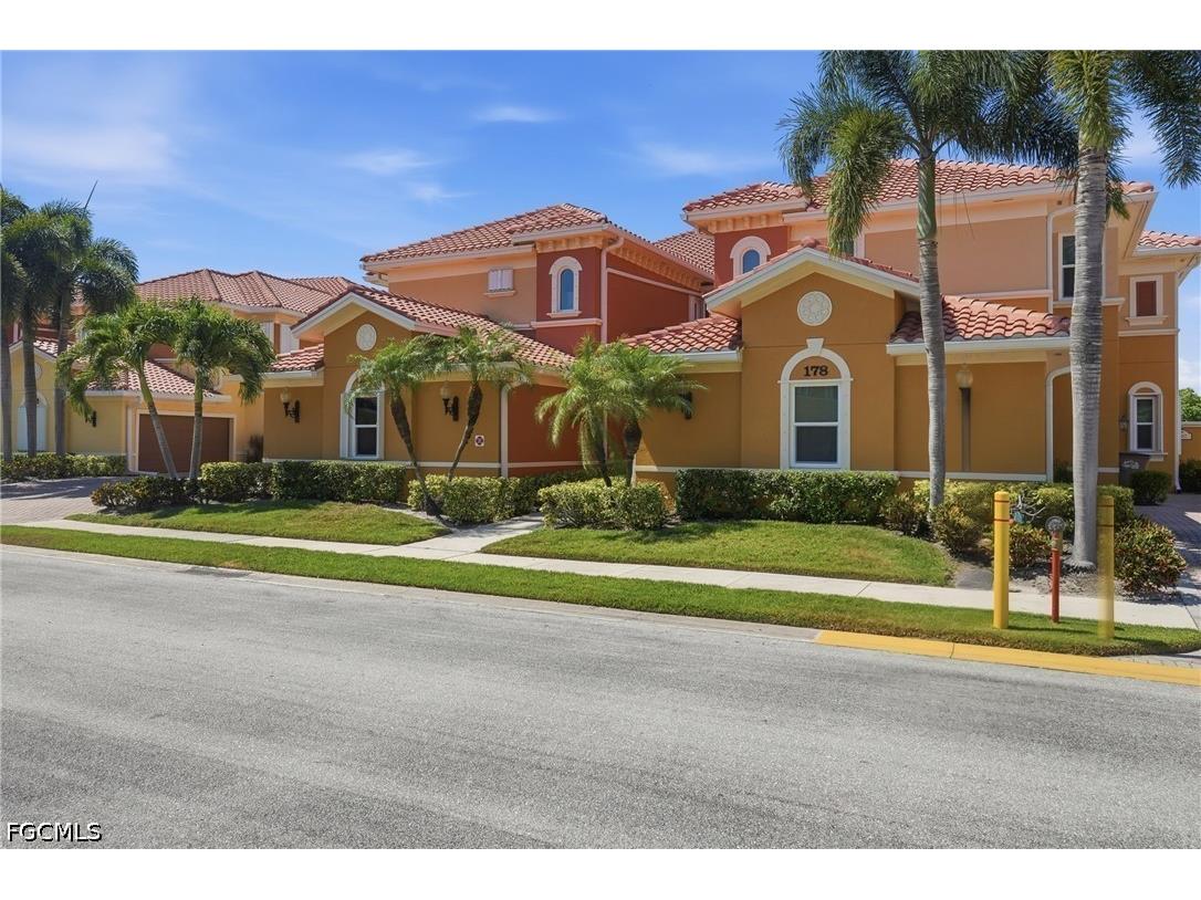 178 Shadroe Cove Circle #903 Cape Coral FL 33991 2026021985 image2