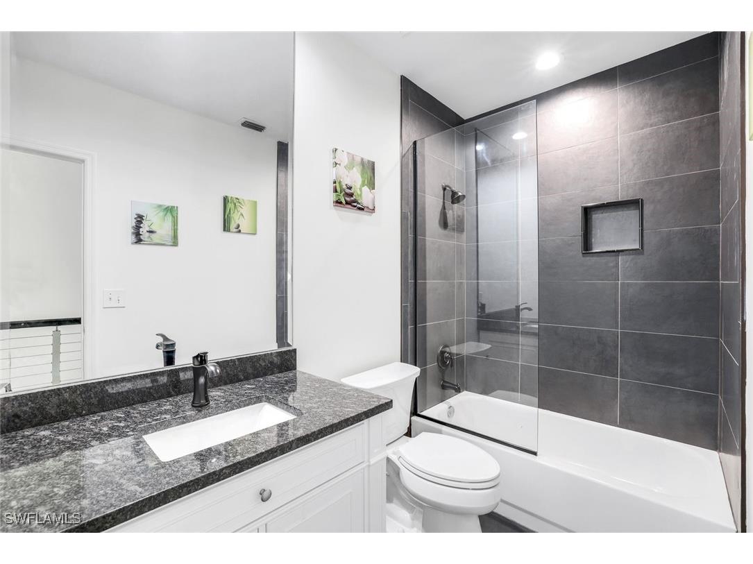 178 Vintage Circle #M202 Naples FL 34119 225067417 image20