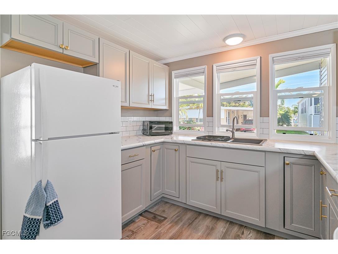 178 W Hampton Drive Fort Myers FL 33908 2025009207 image12