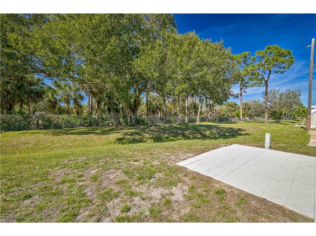 178 W Hampton Drive Fort Myers FL 33908 2025009207 image4