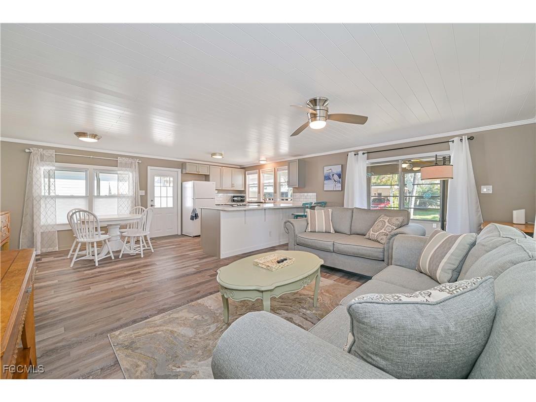 178 W Hampton Drive Fort Myers FL 33908 2025009207 image9