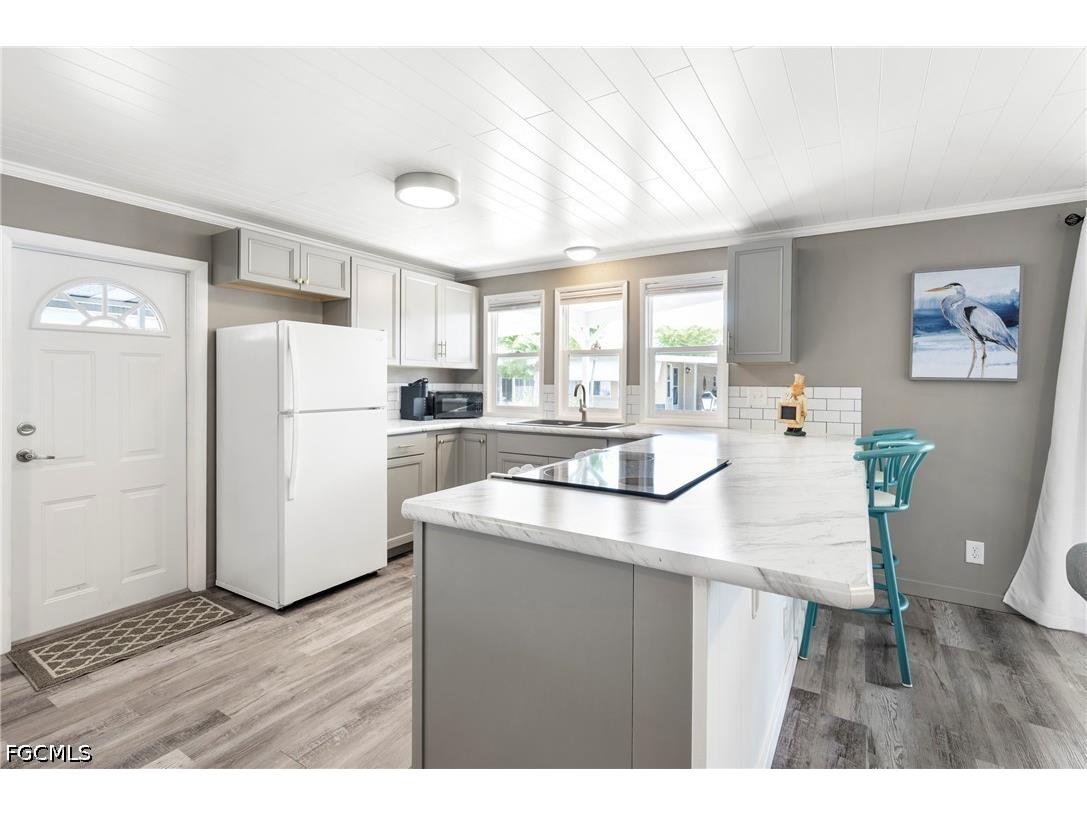 178 W Hampton Drive Fort Myers FL 33908 2026015660 image6