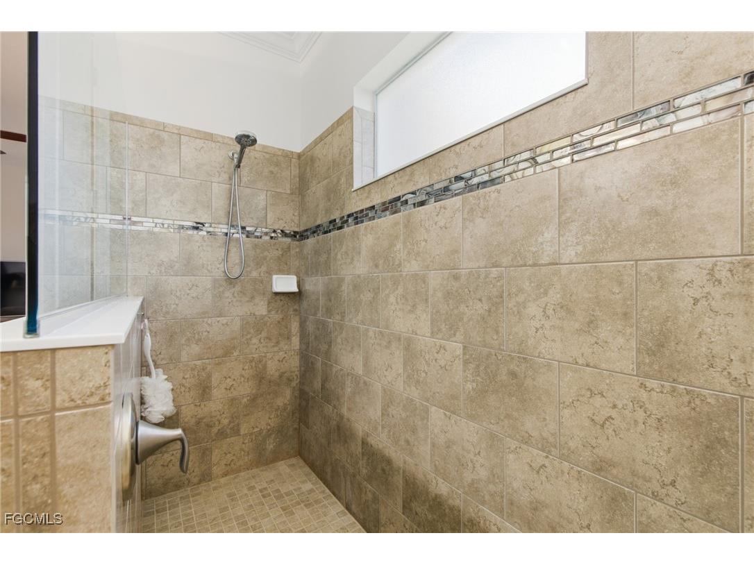 17805 Spanish Harbour Court Fort Myers FL 33908 2026000928 image13