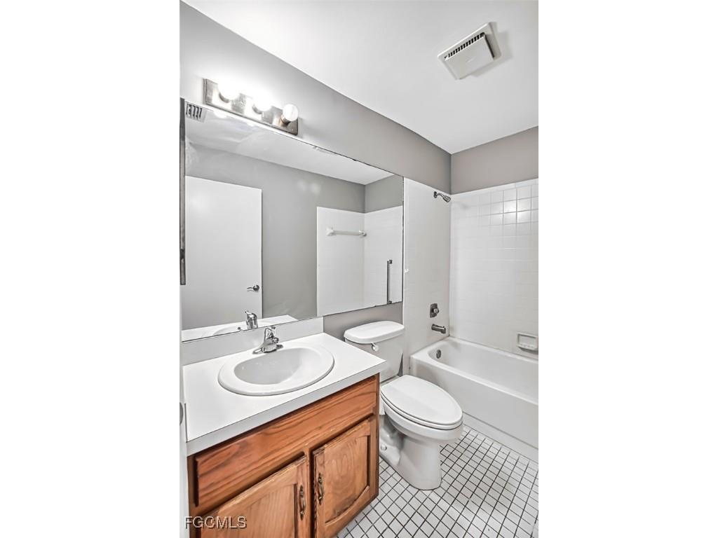 1781 Pebble Beach Drive #111 Fort Myers FL 33907 2026000627 image23
