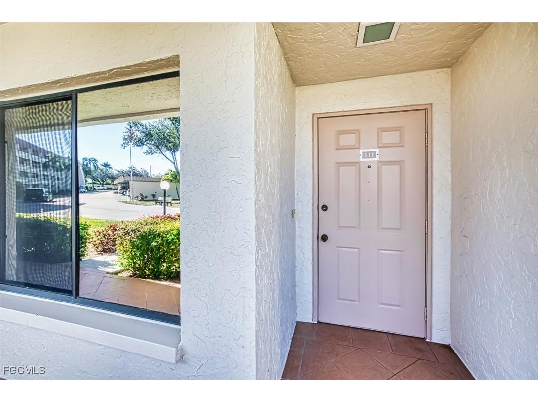 1781 Pebble Beach Drive #111 Fort Myers FL 33907 2026000627 image4