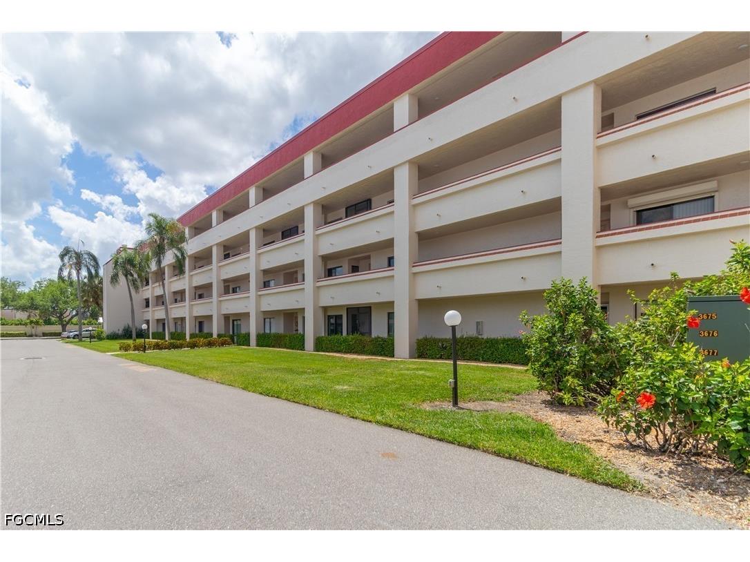 1781 Pebble Beach Drive #410 Fort Myers FL 33907 2026015981 image3