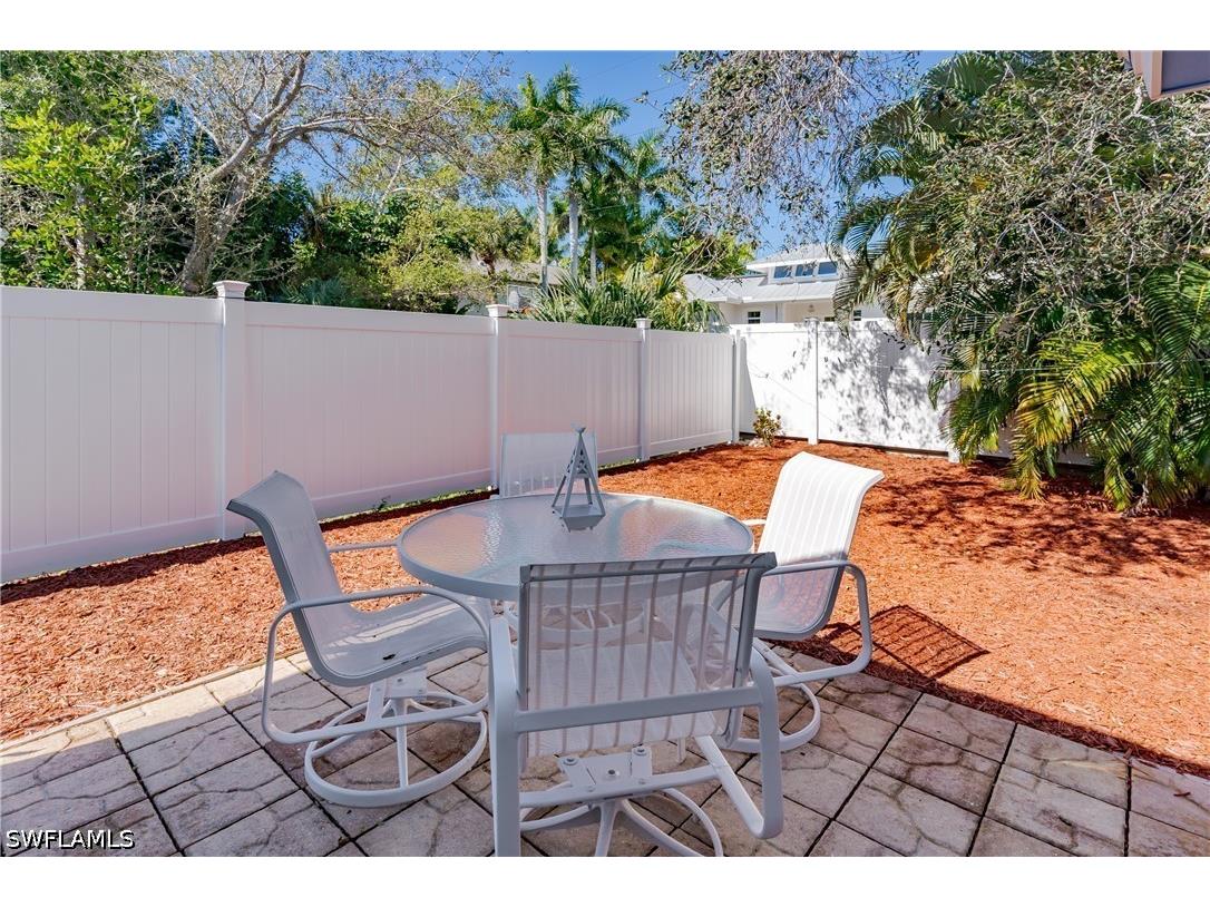 1781 Smugglers Cove #B Naples FL 34112 226024970 image8