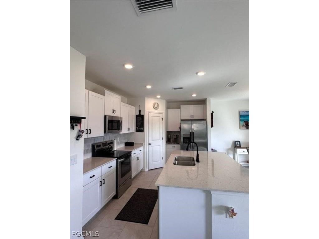 17812 Belforte Court North Fort Myers FL 33917 2026006879 image9