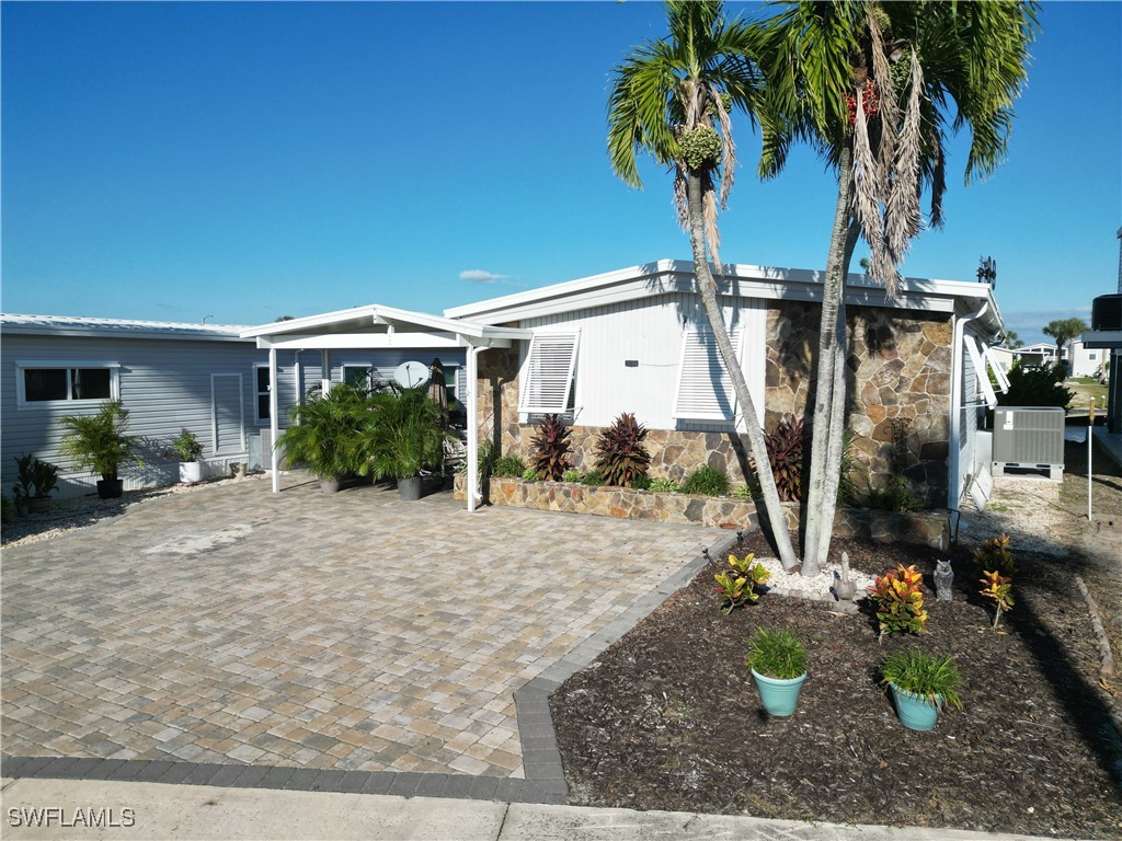 17831 Eglantine Lane Fort Myers Beach FL 33931 225077504 image1