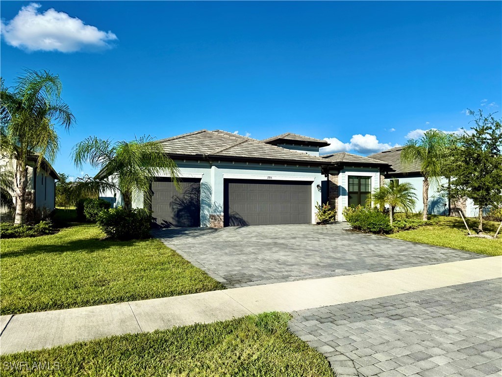 1785 Hagen Court Naples FL 34120 225075553 image1