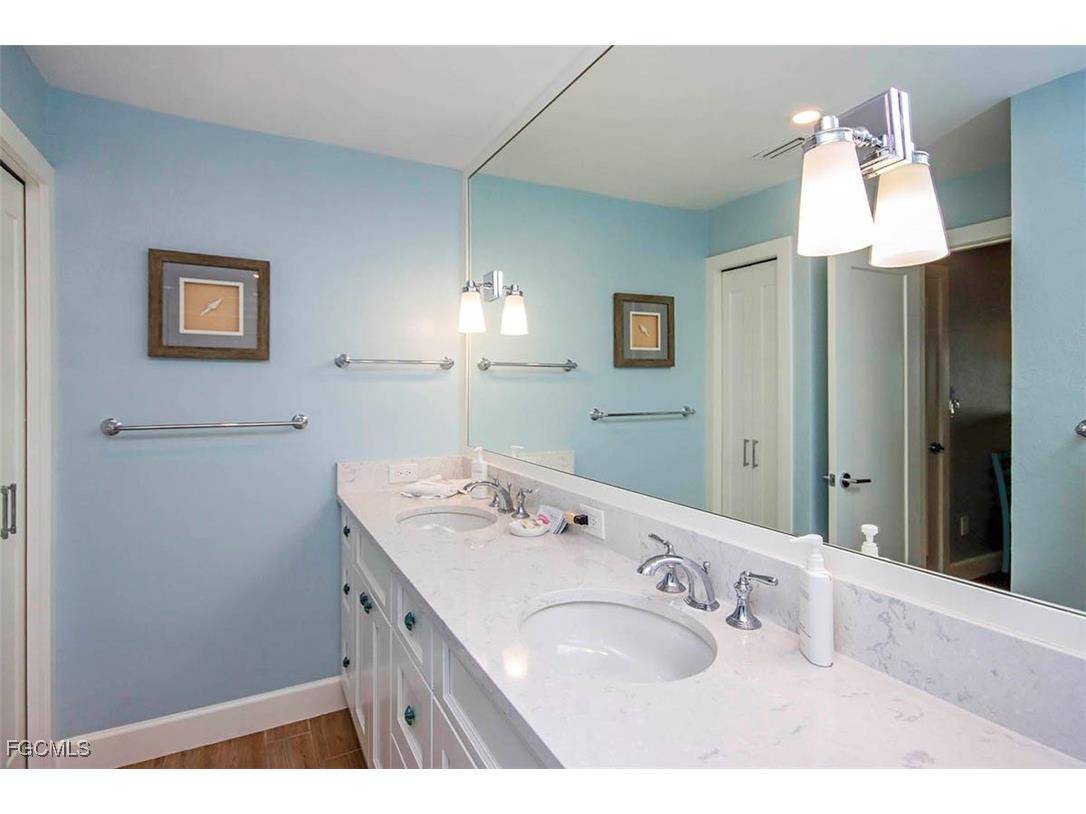 1785 Middle Gulf Drive #B303 Sanibel FL 33957 2025016192 image13