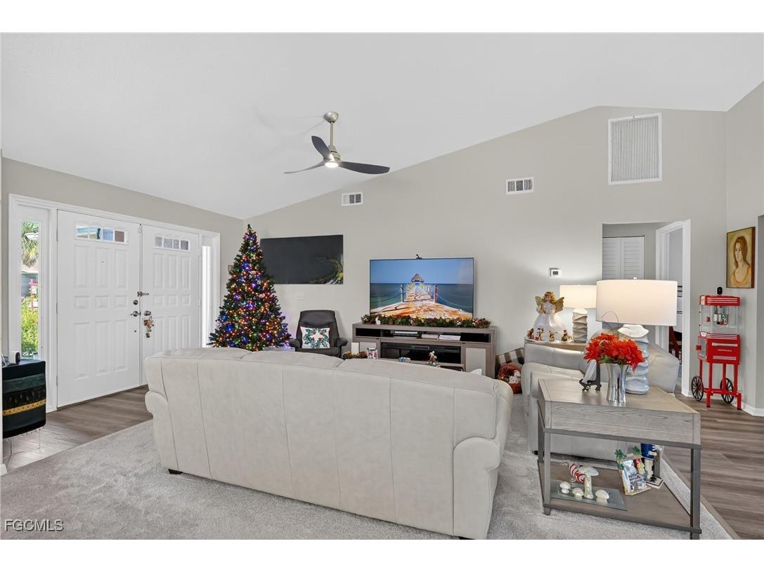 17867 Dracena Circle North Fort Myers FL 33917 2025021698 image2