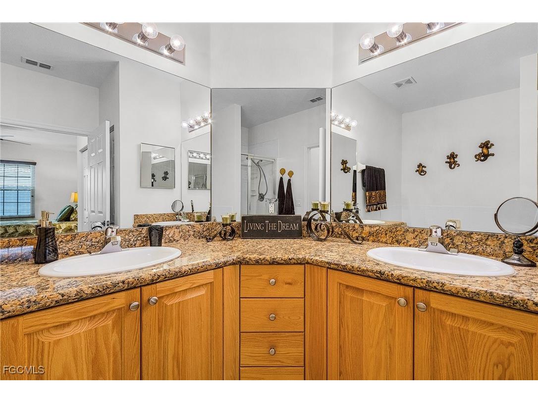 1788 Concordia Lake Circle #2709 Cape Coral FL 33909 2026001000 image11