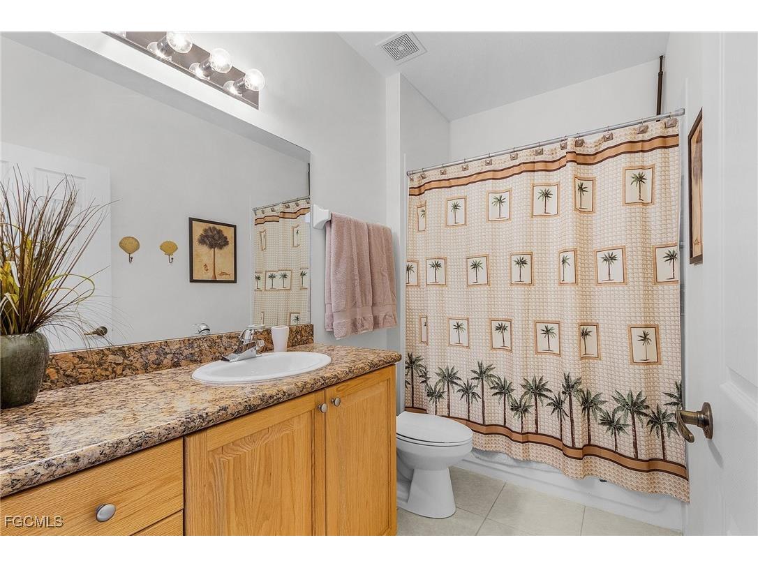 1788 Concordia Lake Circle #2709 Cape Coral FL 33909 2026001000 image15