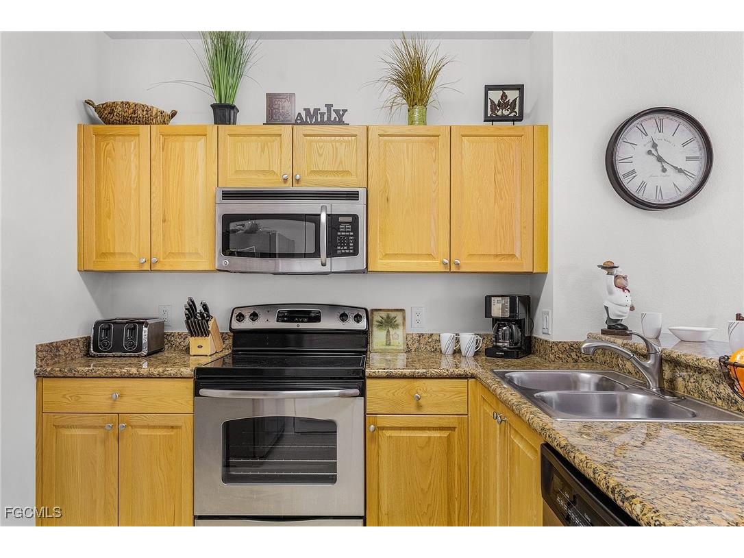 1788 Concordia Lake Circle #2709 Cape Coral FL 33909 2026001000 image8