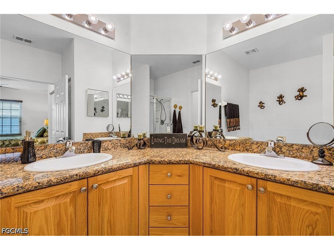 1788 Concordia Lake Circle #2709 Cape Coral FL 33909 2026029155 image11