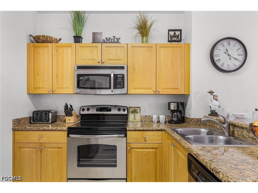 1788 Concordia Lake Circle #2709 Cape Coral FL 33909 2026029155 image8