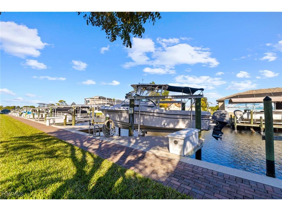 1793 Four Mile Cove Parkway #724 Cape Coral FL 33990 2025016638 image33