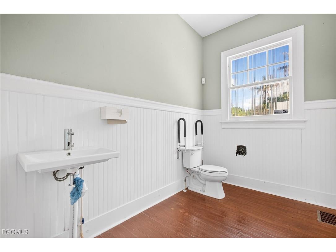 1793 Fowler Street Fort Myers FL 33901 2026006218 image14