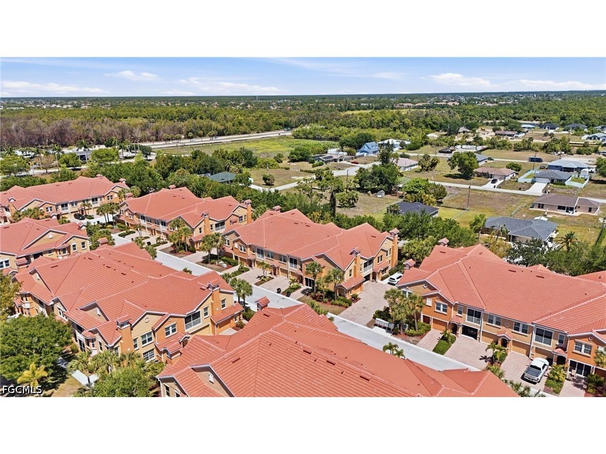 1794 Concordia Lake Circle #2607 Cape Coral FL 33909 2026019144 image3