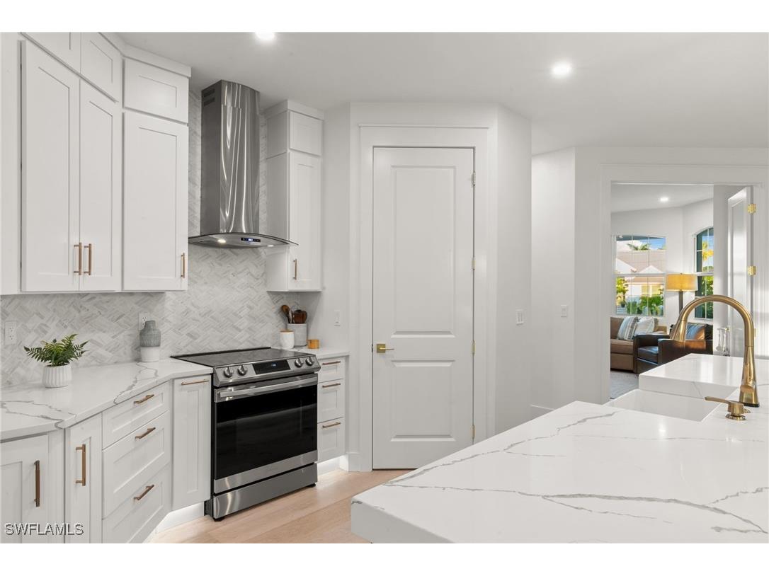 1794 Holiday Lane Naples FL 34104 225082073 image6