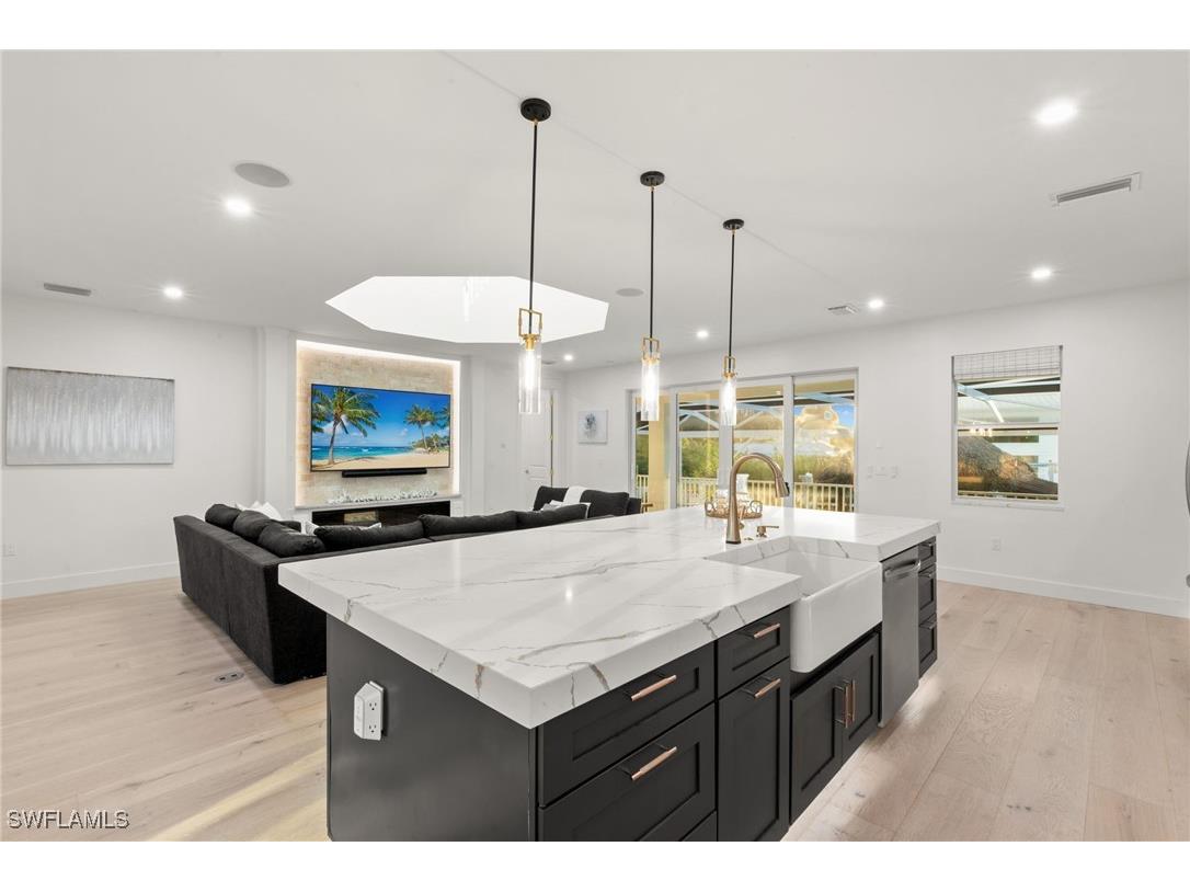 1794 Holiday Lane Naples FL 34104 225082073 image8