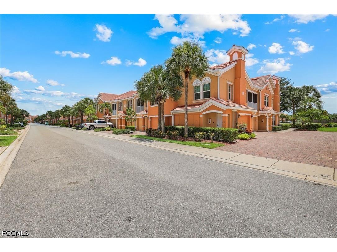 1795 Concordia Lake Circle #2508 Cape Coral FL 33909 2026027395 image3
