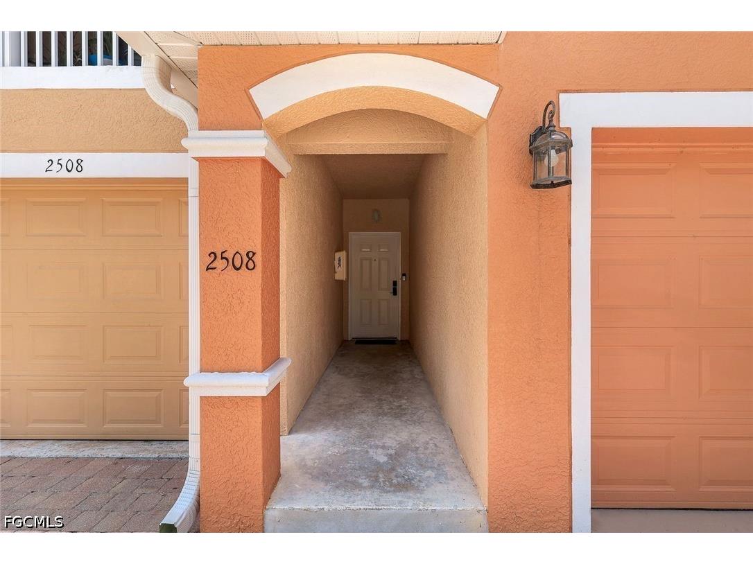 1795 Concordia Lake Circle #2508 Cape Coral FL 33909 2026027395 image4