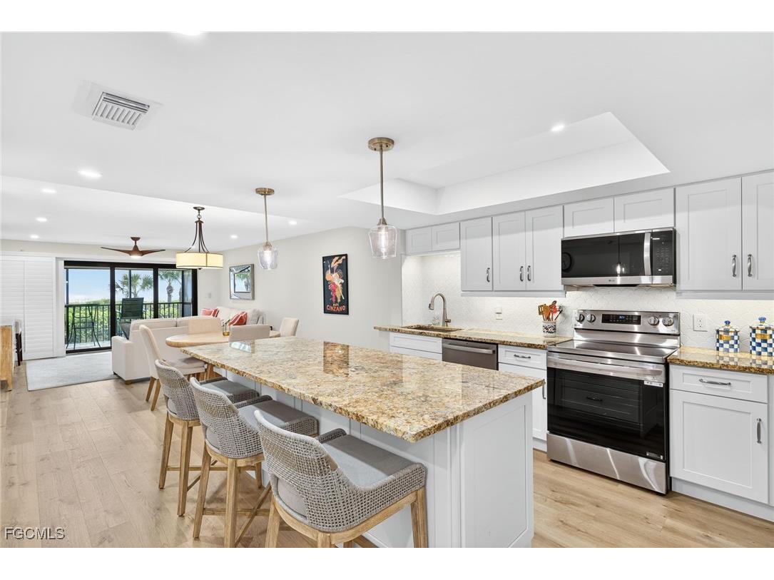 1795 Middle Gulf Drive #C-103 Sanibel FL 33957 2025017392 image17