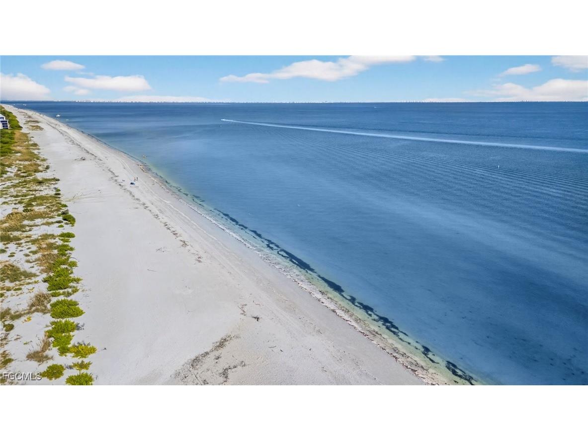 1795 Middle Gulf Drive #C-103 Sanibel FL 33957 2025017392 image33