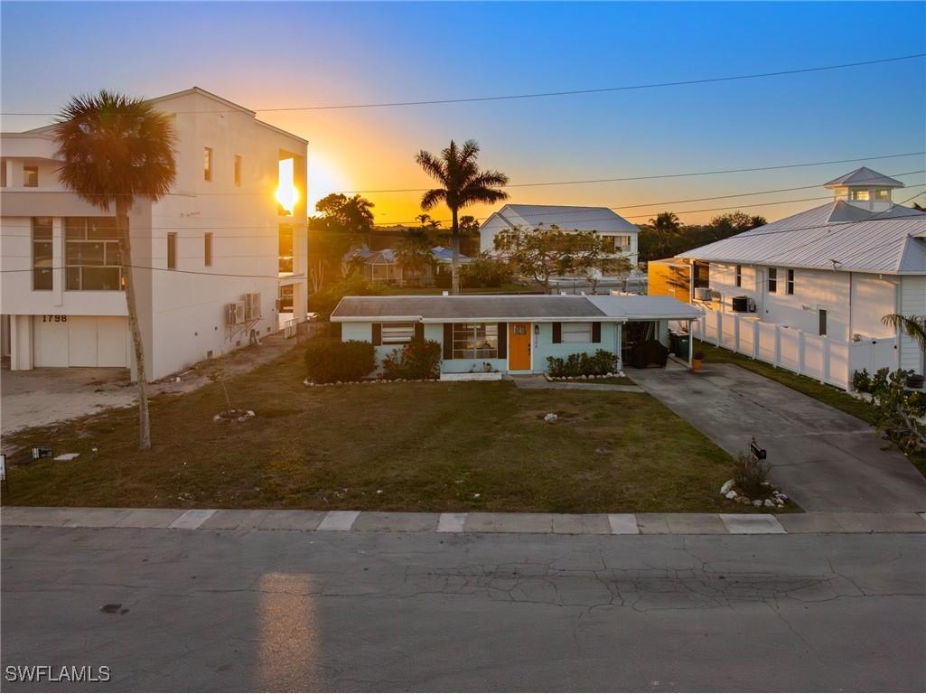 1796 Holiday Lane Naples FL 34104 225012420 image7