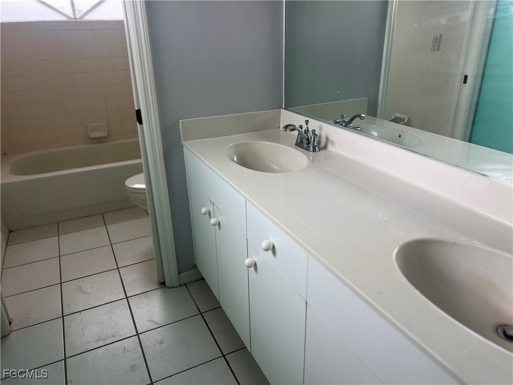 17961 Castle Harbor Drive Fort Myers FL 33967 2025011871 image10