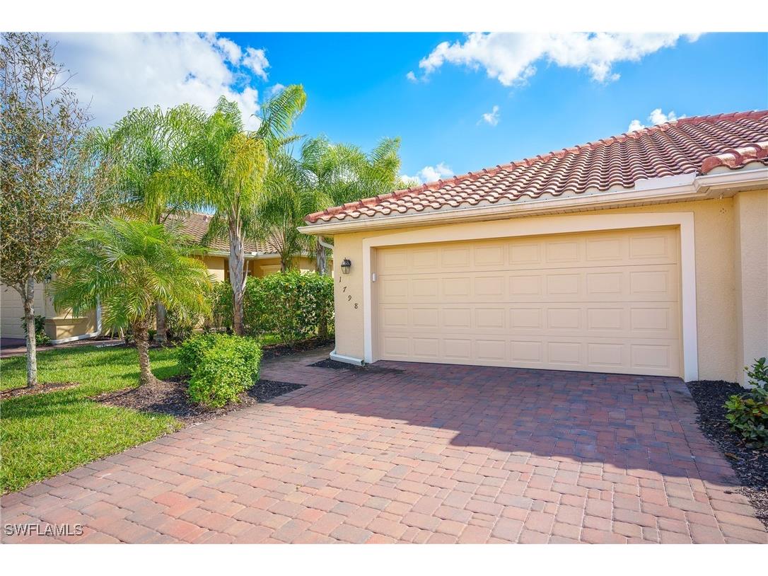 1798 Alameda Drive Naples FL 34120 225010782 image1